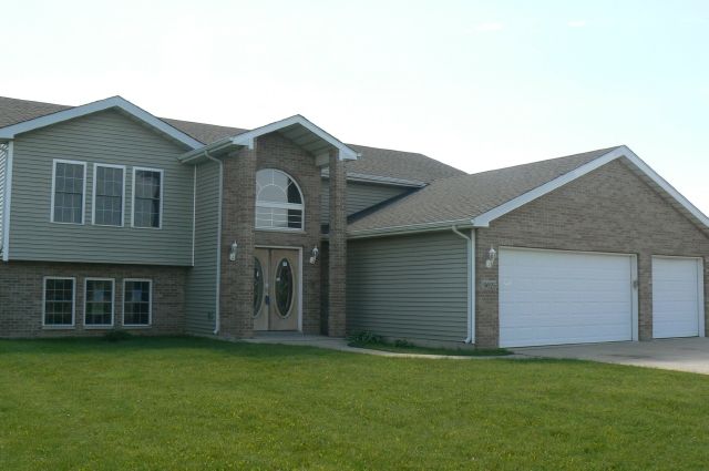 9625 Maginot Cir, Saint John, IN 46373