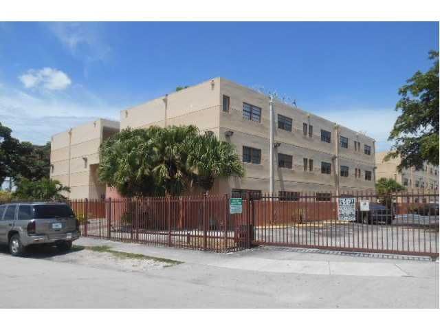 5 OLIVE DR # 28, Hialeah, FL 33010