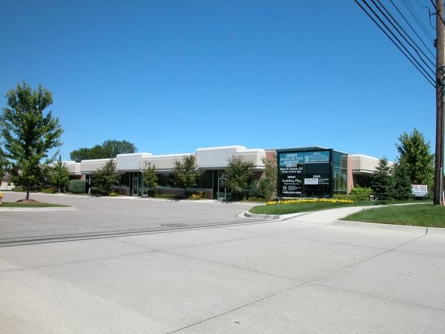 39501-39651 Garfield Road, Clinton Township, MI 48038