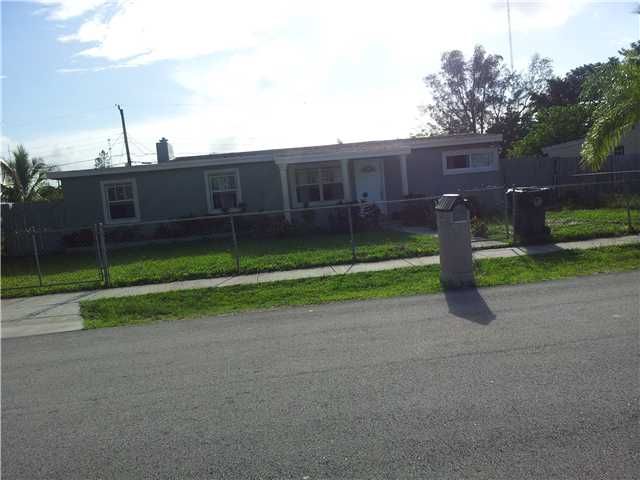 3740 SW 44TH AV, Hollywood, FL 33023