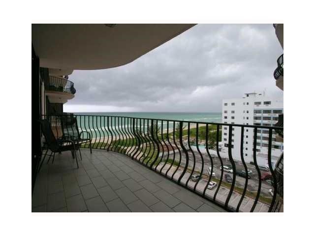 8777 COLLINS AV # 910, Miami Beach, FL 33154