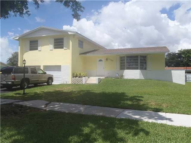 7700 SW 146 RD, Miami, FL 33183