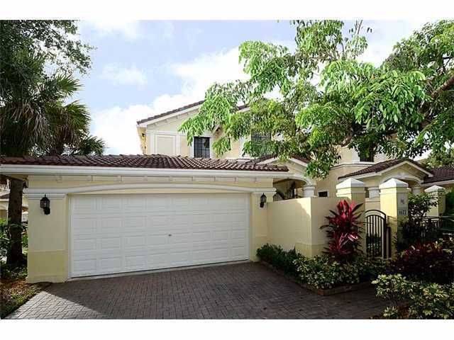 1567 PASSION VINE CR # 8-3, Fort Lauderdale, FL 33326