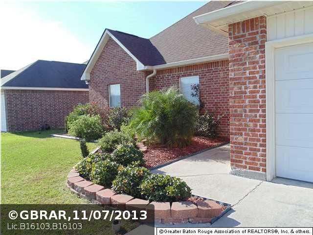 26459 Greenwood Dr, Denham Springs, LA 70726