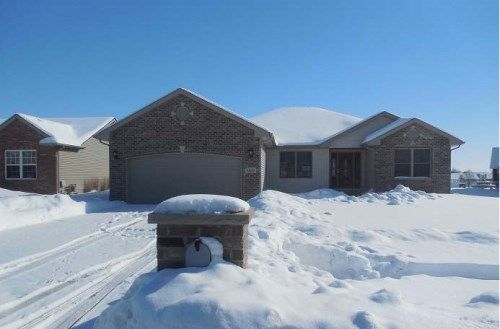 1669 Hunters Run Dr, Bourbonnais, IL 60914