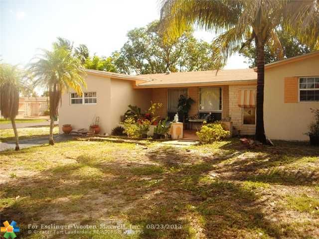 3301 NASSAU DR, Hollywood, FL 33023