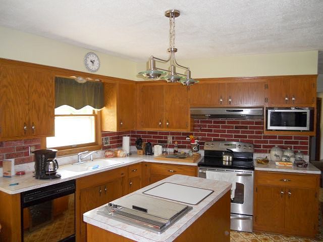 Tours, Menomonee Falls, WI 53051