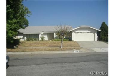 1098 Moffatt St., Rialto, CA 92377