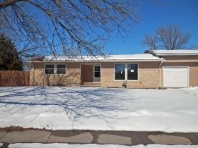 831 Carriage Cir, Salina, KS 67401