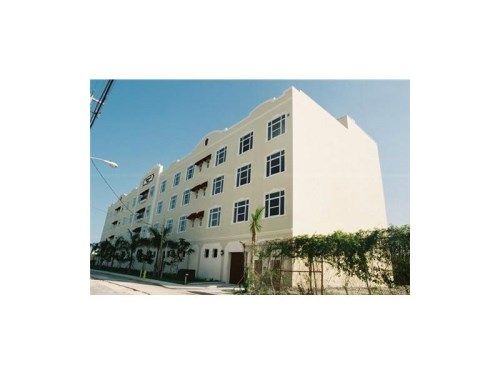 250 NW 23 ST # 402, Miami, FL 33127