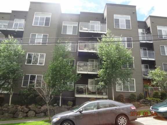 3202 Sw Avalon Way Apt 404, Seattle, WA 98126