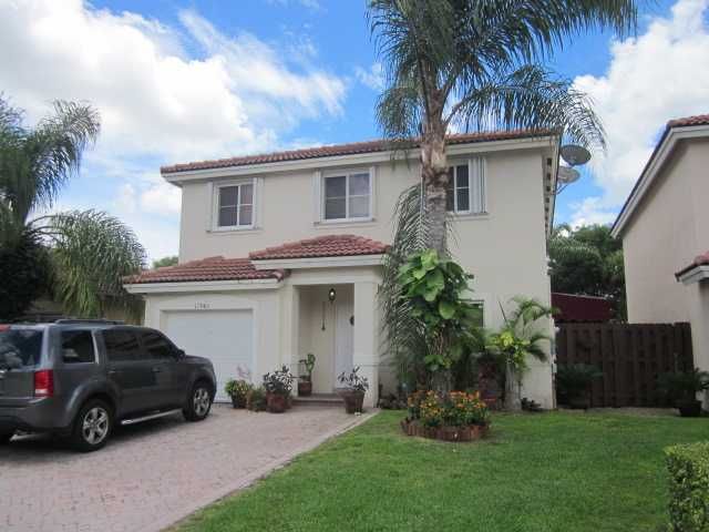 11940 SW 137 TE, Miami, FL 33186