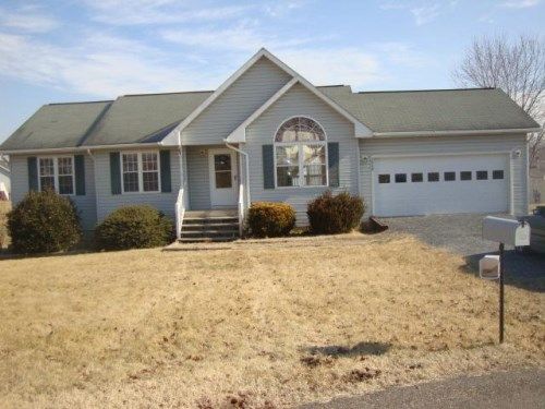 5068 Appletree Ct, Timberville, VA 22853