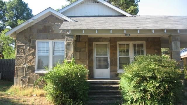 1110 W Cherry, Clarksville, AR 72830