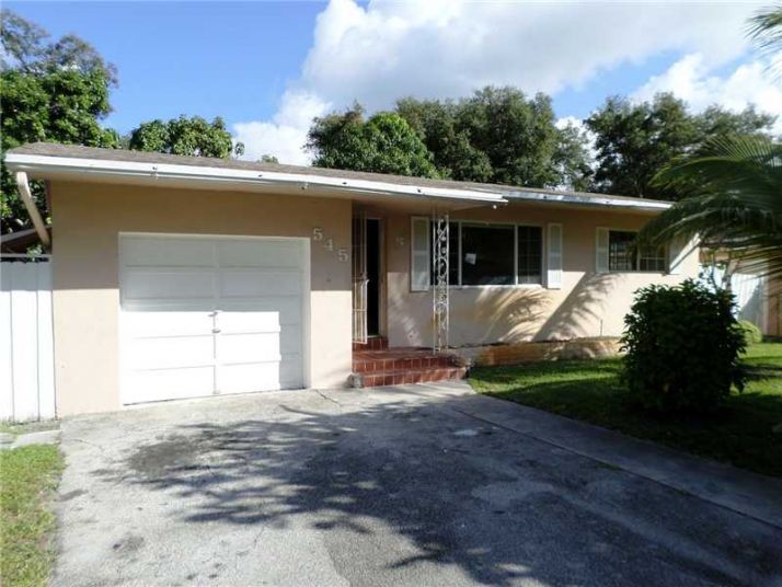 545 NE 161 ST, Miami, FL 33162