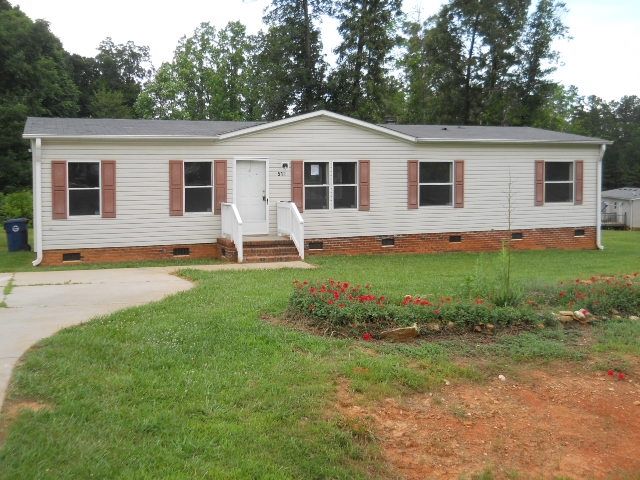 512 Booker T Womble Rd, Randleman, NC 27317