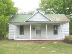 228 S. Melville St., Graham, NC 27253