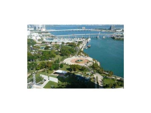 325 S BISCAYNE BL # 3514, Miami, FL 33131