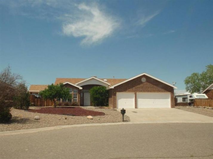 3 Cedar Pl, Los Lunas, NM 87031