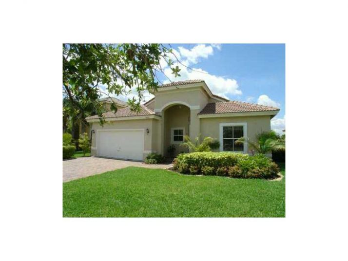 19160 SW 29TH CT, Hollywood, FL 33029