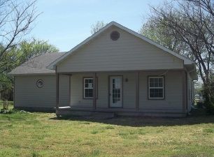 807 S Broadway St, Franklin, KS 66735