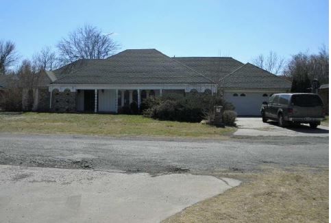 906 12th Street, Snyder, OK 73566