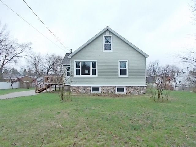 408 E Adams St, Coleman, MI 48618