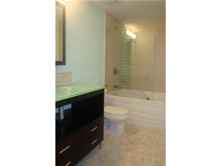 690 SW 1 CT # 2117, Miami, FL 33130