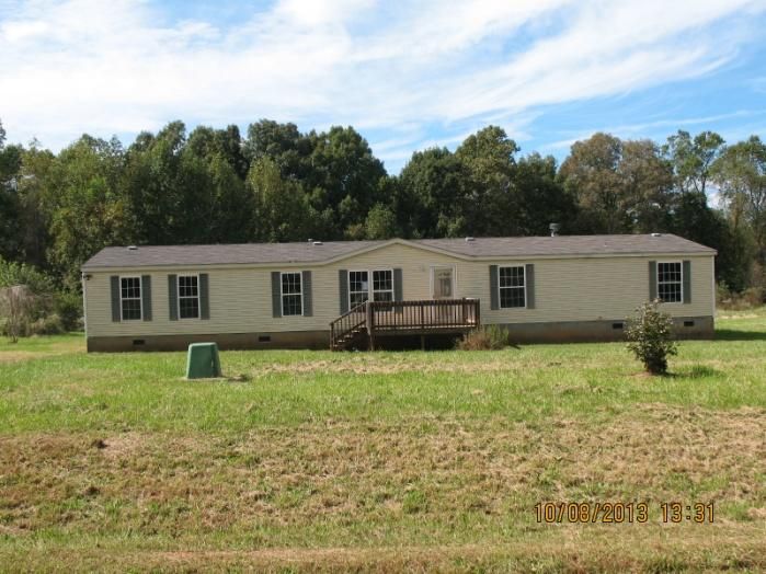 145 Cornwall Road, Harmony, NC 28634