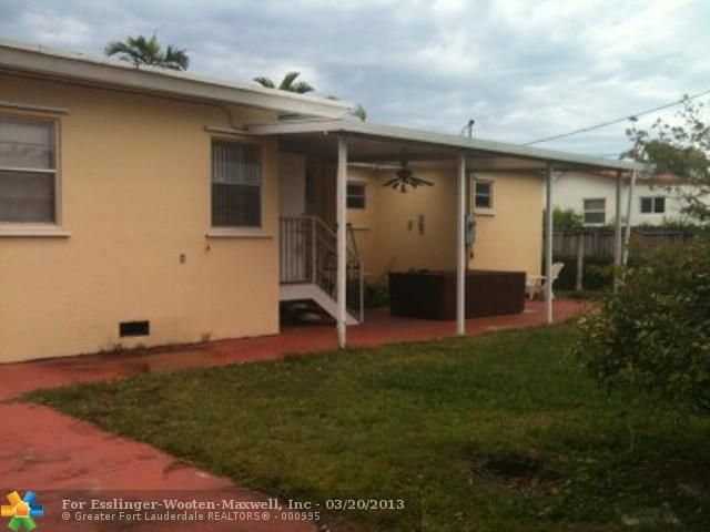 8450 SW 33RD TER, Miami, FL 33155