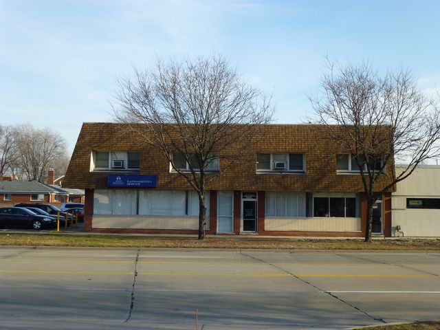 22708 Harper Ave, Saint Clair Shores, MI 48080