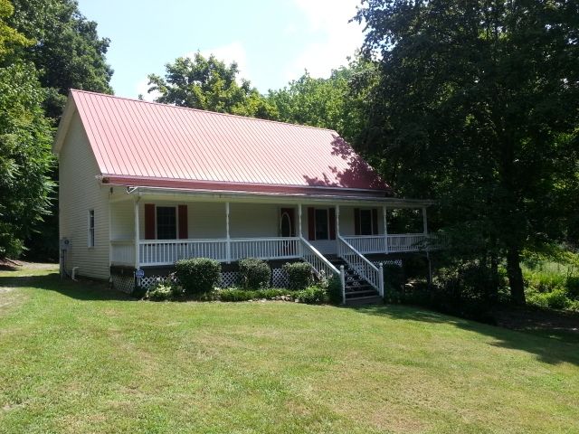 8755 Hoskins Hollow Rd, Westmoreland, TN 37186