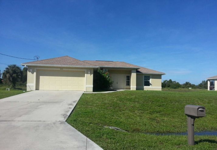 2033 Xelda Ave N, Lehigh Acres, FL 33971