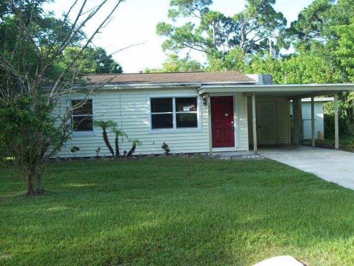 7807 Hamilton Ave, Fort Pierce, FL 34951