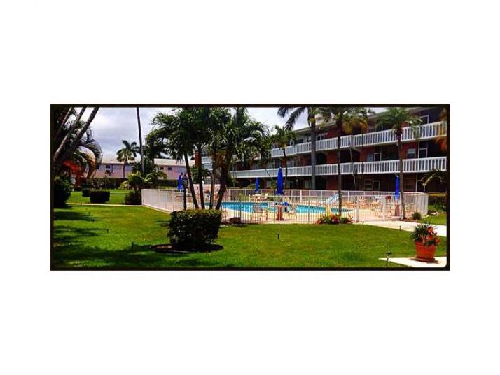 141 NE 10TH AV # 27B, Hallandale, FL 33009