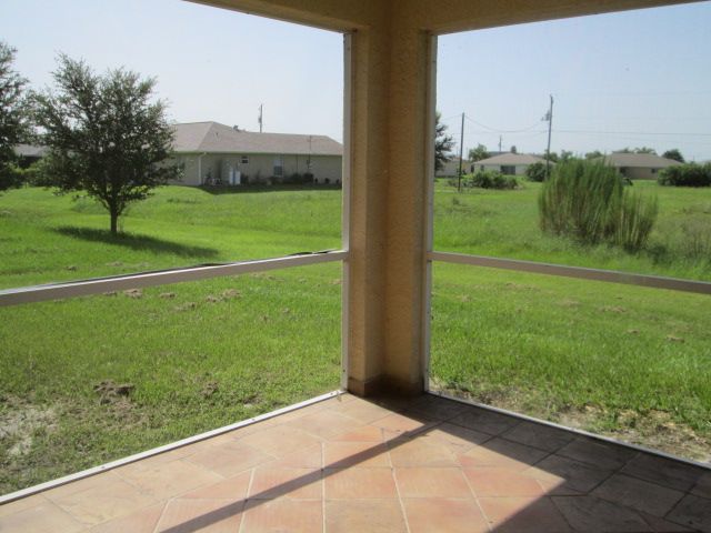 4909 Beauty St., Lehigh Acres, FL 33971