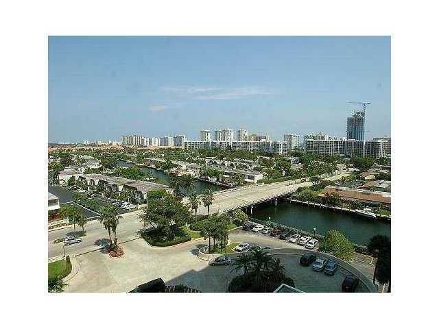 600 THREE ISLANDS BL # 122, Hallandale, FL 33009