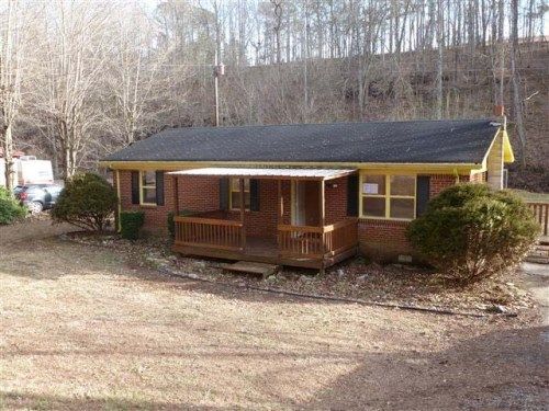 303 Whitley Hollow Rd, Red Boiling Springs, TN 37150