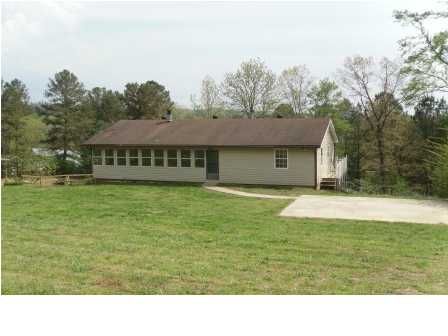 240 Dunn Rd, Oldfort, TN 37362