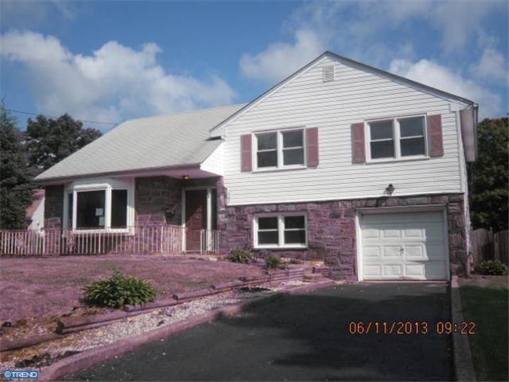 307 Boxwood Ln, Riverton, NJ 08077