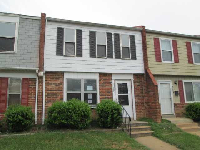 310 Bernie Ct, Highland Springs, VA 23075