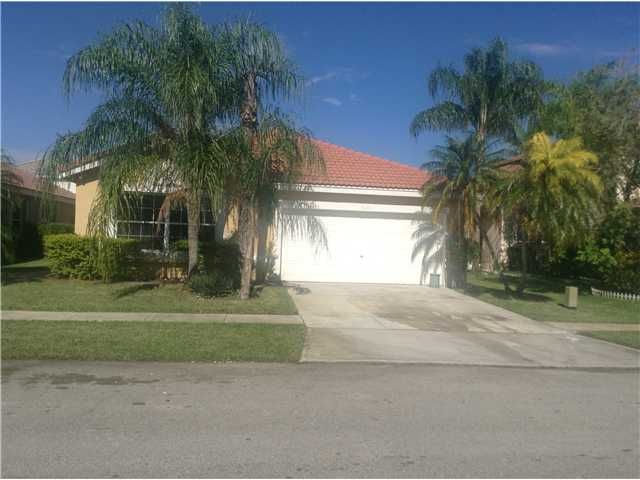 1828 SW 182ND AV, Hollywood, FL 33029