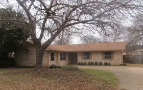 1500 Willow Oak Dr, Longview, TX 75601