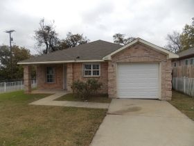 2402 S Denley Drive, Dallas, TX 75216