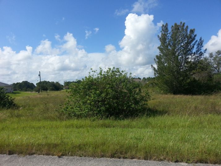 3909 23rd St W, Lehigh Acres, FL 33971