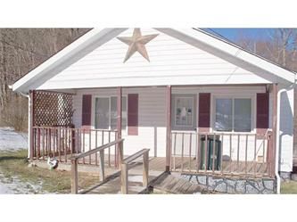 402  Fourth Street L, Rainelle, WV 25962