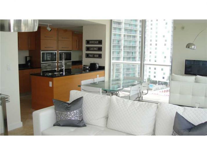 485 BRICKELL AV # 1904, Miami, FL 33131