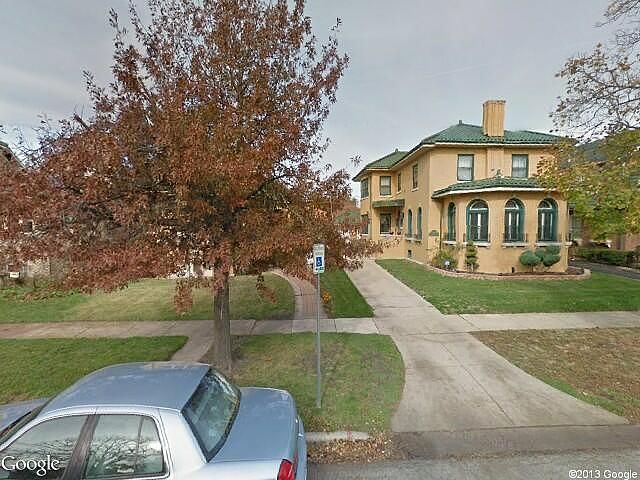 Riverside Dr, Berwyn, IL 60402