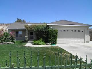 1409 Bradford Avenue, Rosamond, CA 93560