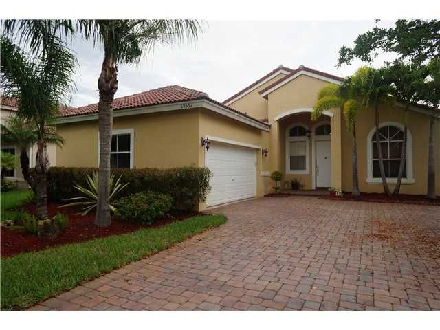 19357 SW 27TH ST, Hollywood, FL 33029